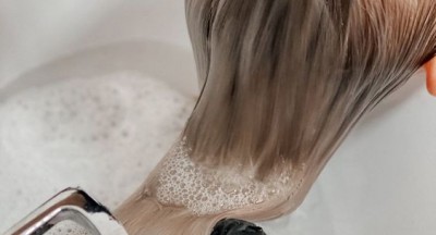 HOW TO WASH HAIR PROPERLY ?